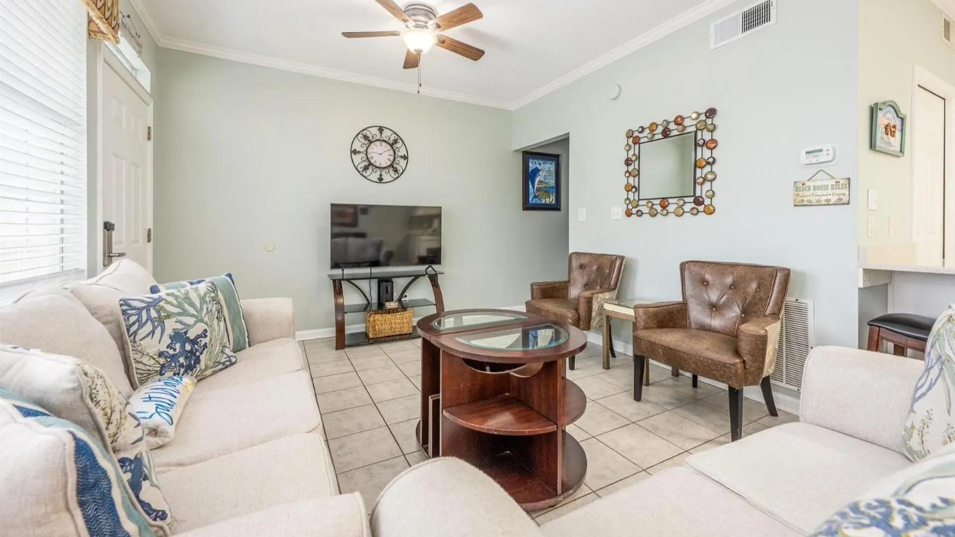 Poinciana Place 222 location
